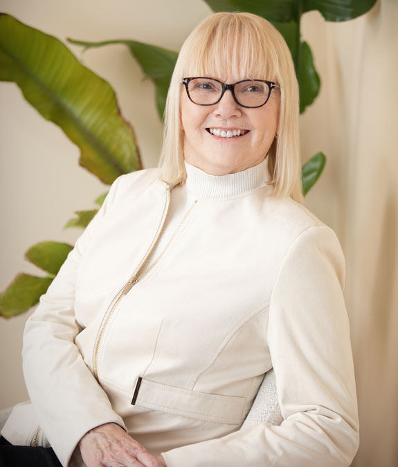 Judy Dennee - Team Dennee Royal LePage ProAlliance Realty